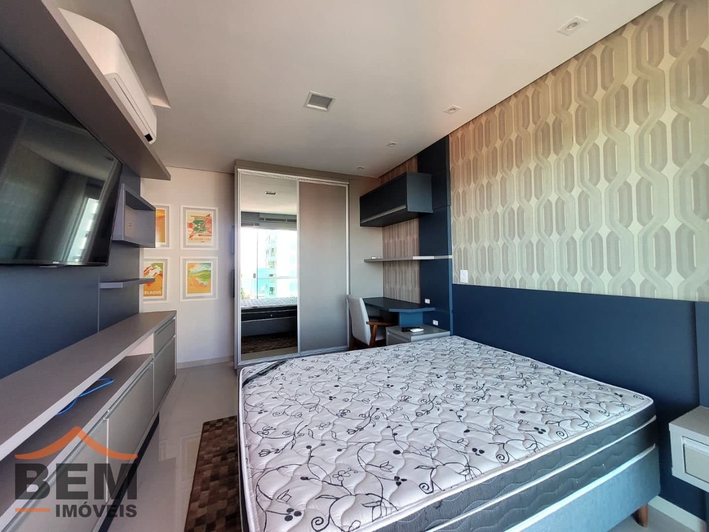 Apartamento para Locação com 3 quartos e 110m² no bairro Cabeçudas, em Itajaí