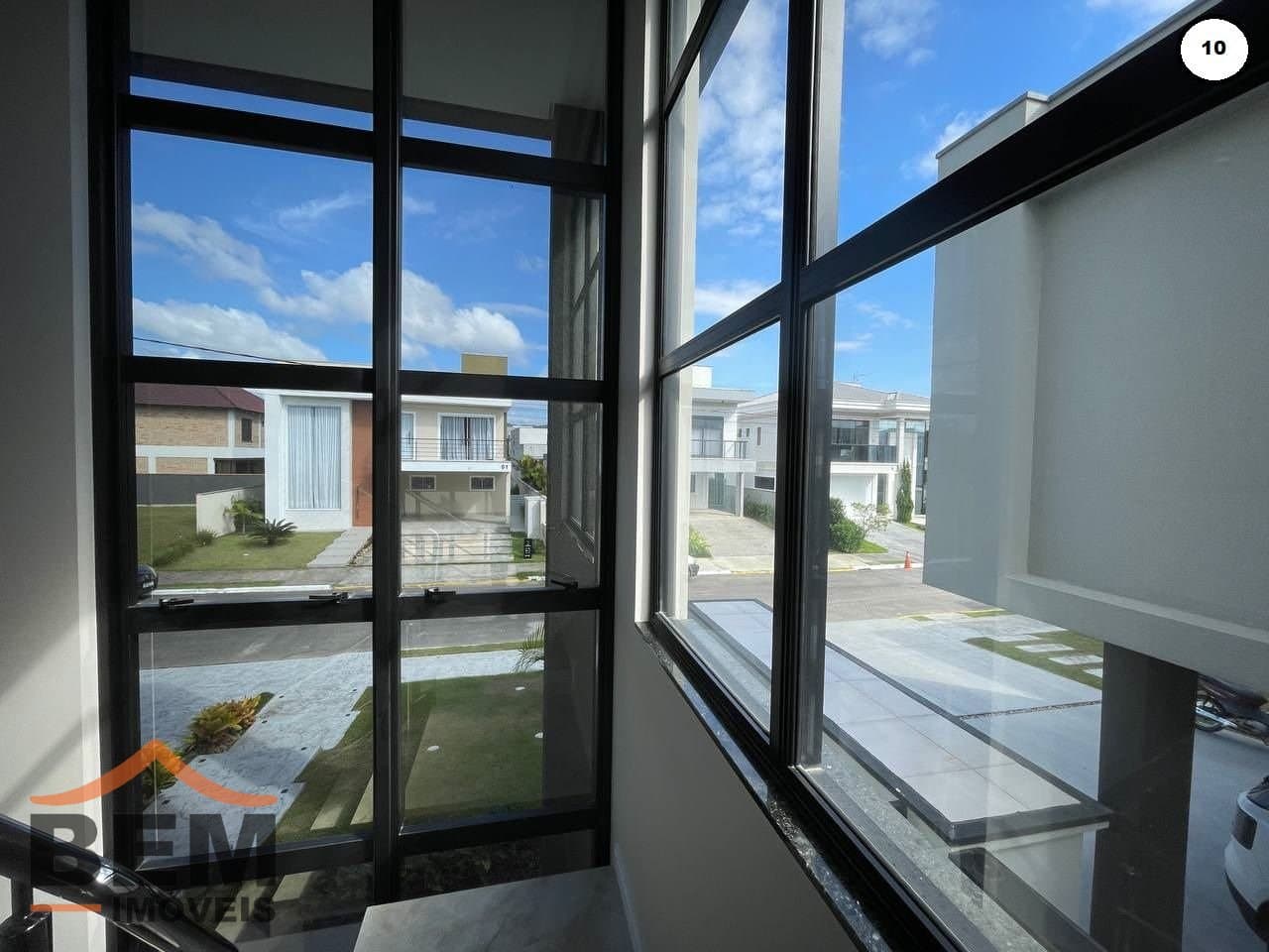 Casa para Venda com 4 quartos e 305m² no bairro Areias, em Camboriú