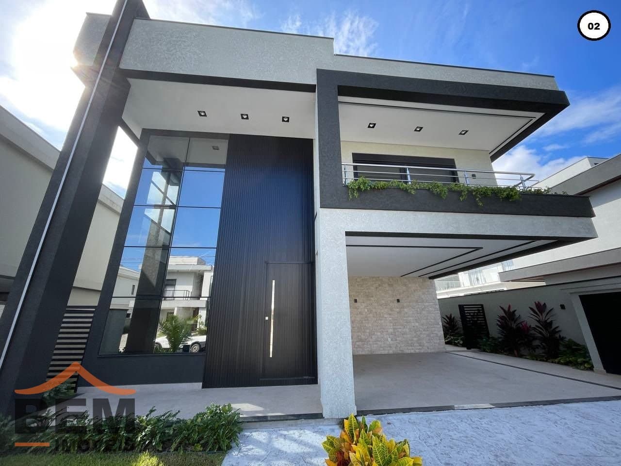 Casa para Venda com 4 quartos e 305m² no bairro Areias, em Camboriú