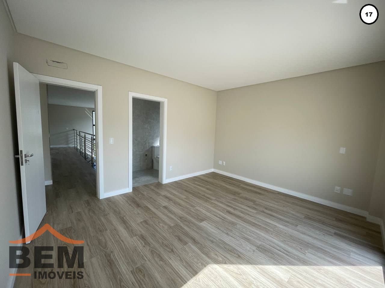 Casa para Venda com 4 quartos e 305m² no bairro Areias, em Camboriú