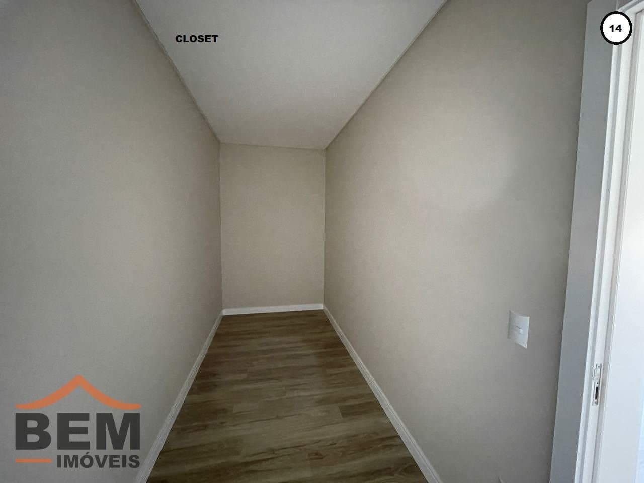 Casa para Venda com 4 quartos e 305m² no bairro Areias, em Camboriú