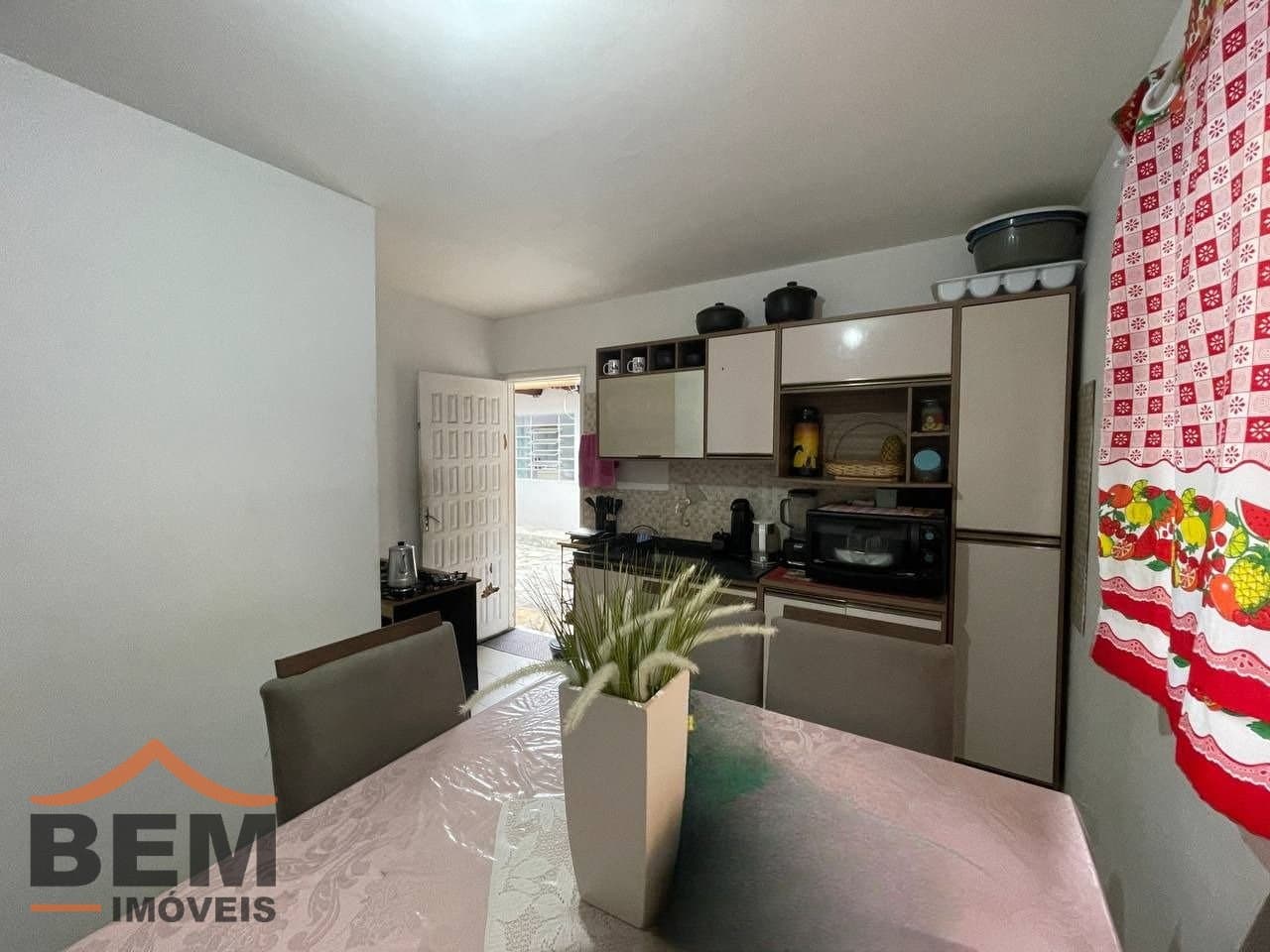 Casa para Venda com 2 quartos e 129m² no bairro Centro, em Camboriú