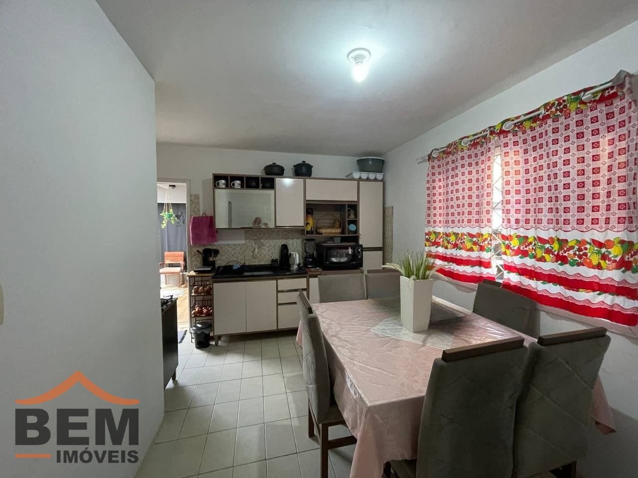 Casa para Venda com 2 quartos e 129m² no bairro Centro, em Camboriú