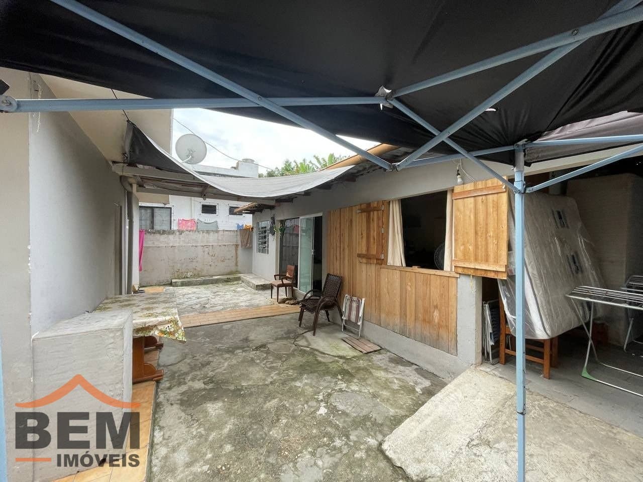 Casa para Venda com 2 quartos e 129m² no bairro Centro, em Camboriú