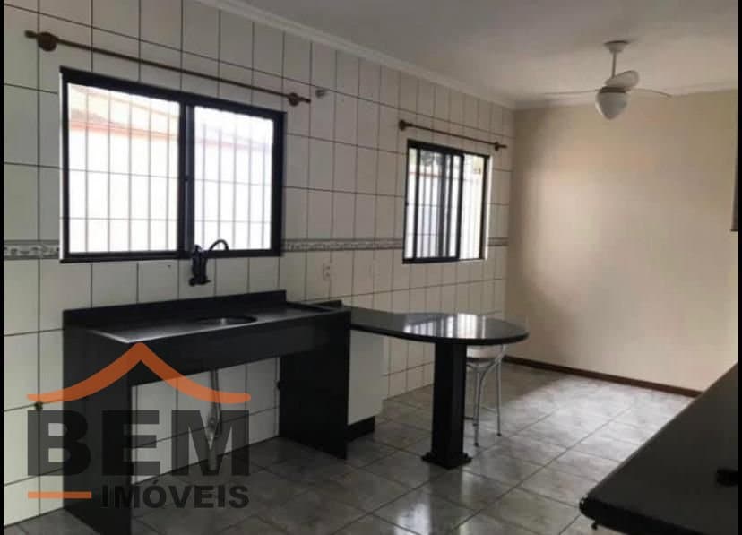 Casa para Venda com 3 quartos e 135m² no bairro Centro, em Balneário Camboriú
