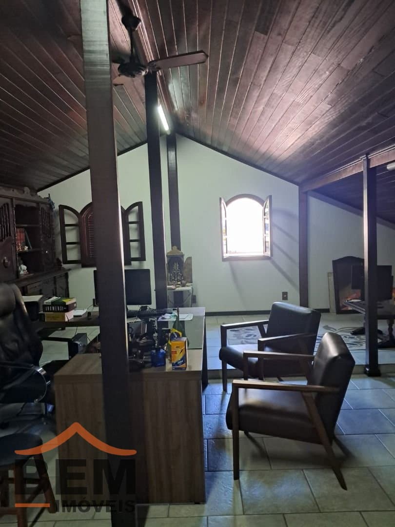 Casa para Venda com 3 quartos e 240m² no bairro Fazenda, em Itajaí