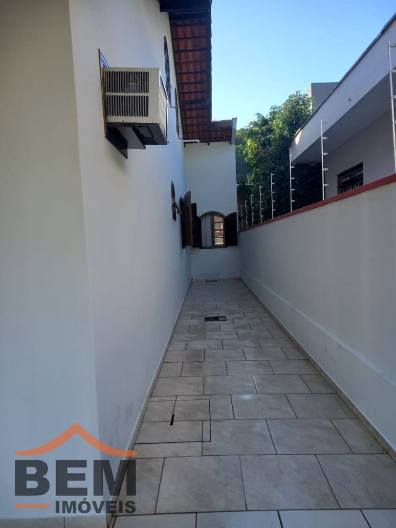 Casa para Venda com 3 quartos e 240m² no bairro Fazenda, em Itajaí