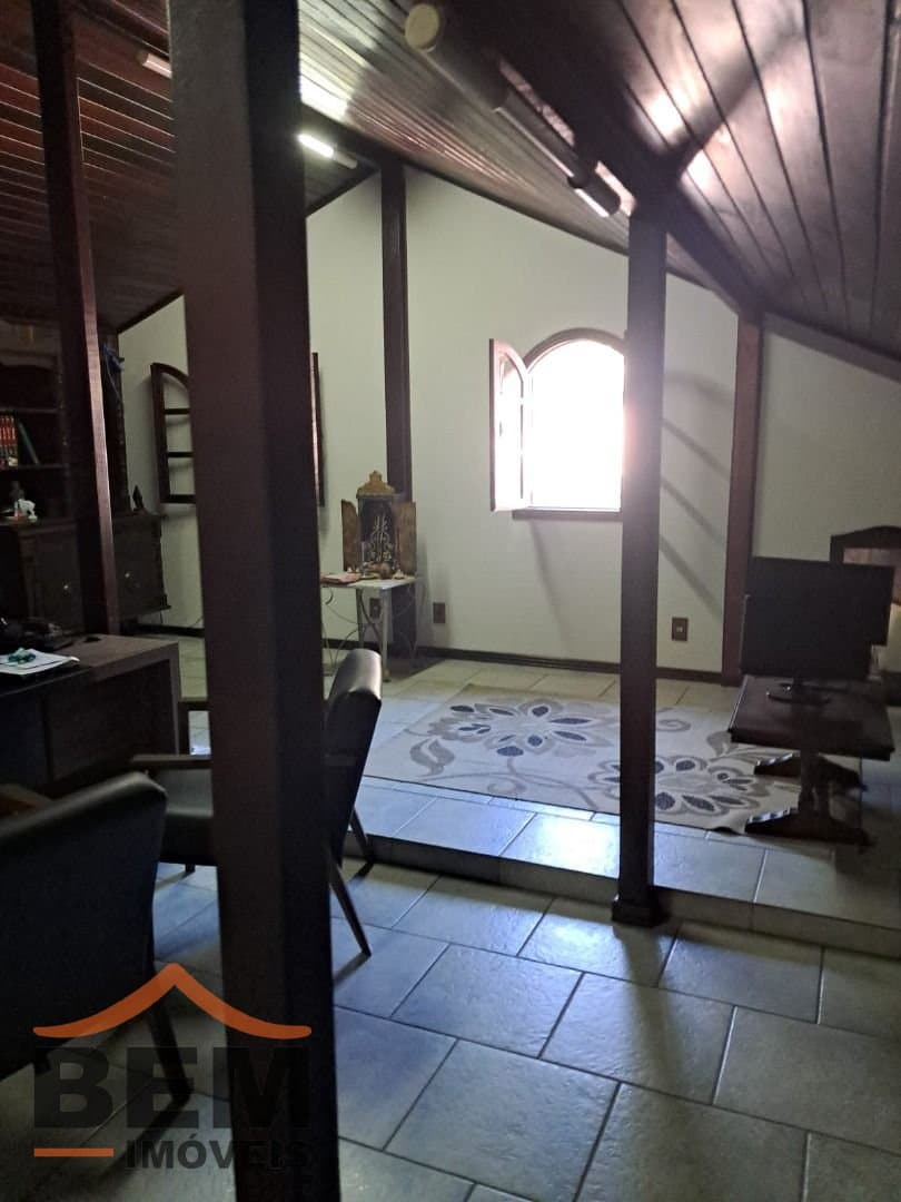 Casa para Venda com 3 quartos e 240m² no bairro Fazenda, em Itajaí