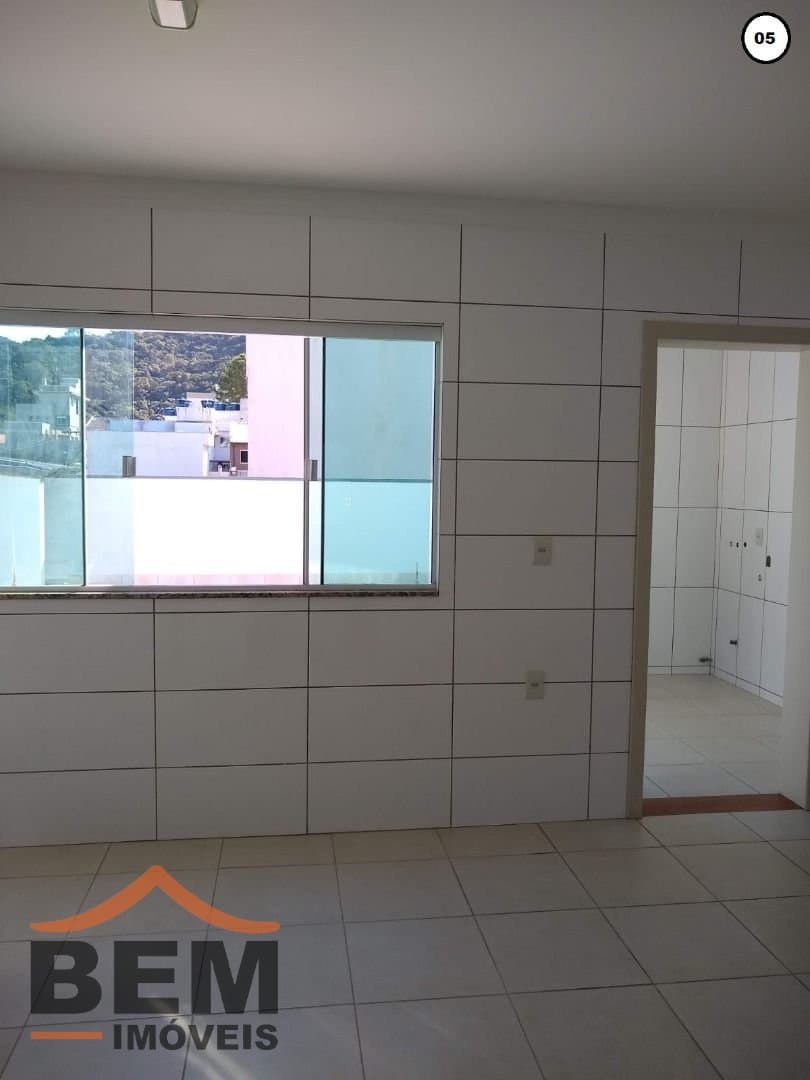 Sobrado para Venda com 3 quartos e 130m² no bairro Aririba, em Balneário Camboriú