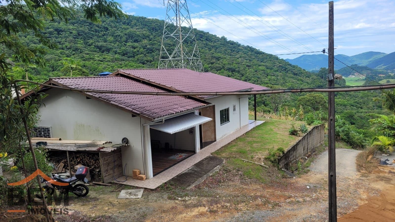 Sítio para Venda com 3 quartos e 170m² no bairro Cedros, em Camboriú