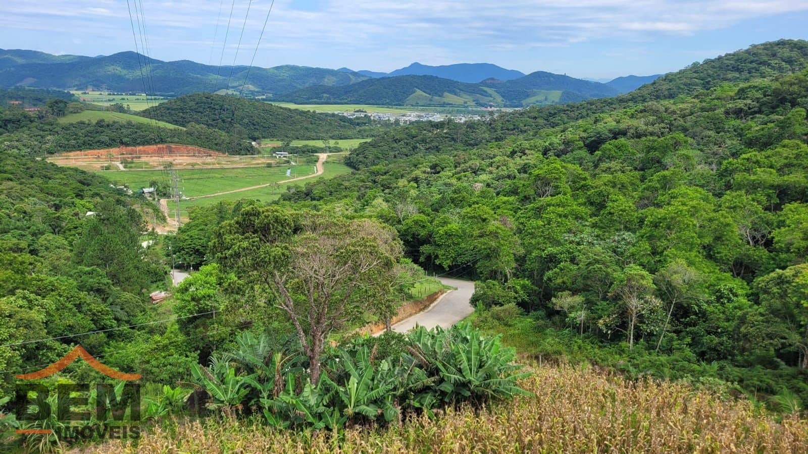 Sítio para Venda com 3 quartos e 170m² no bairro Cedros, em Camboriú