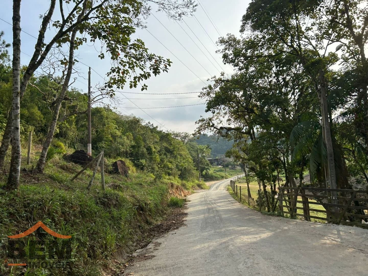 Sítio para Venda com 3 quartos e 170m² no bairro Cedros, em Camboriú