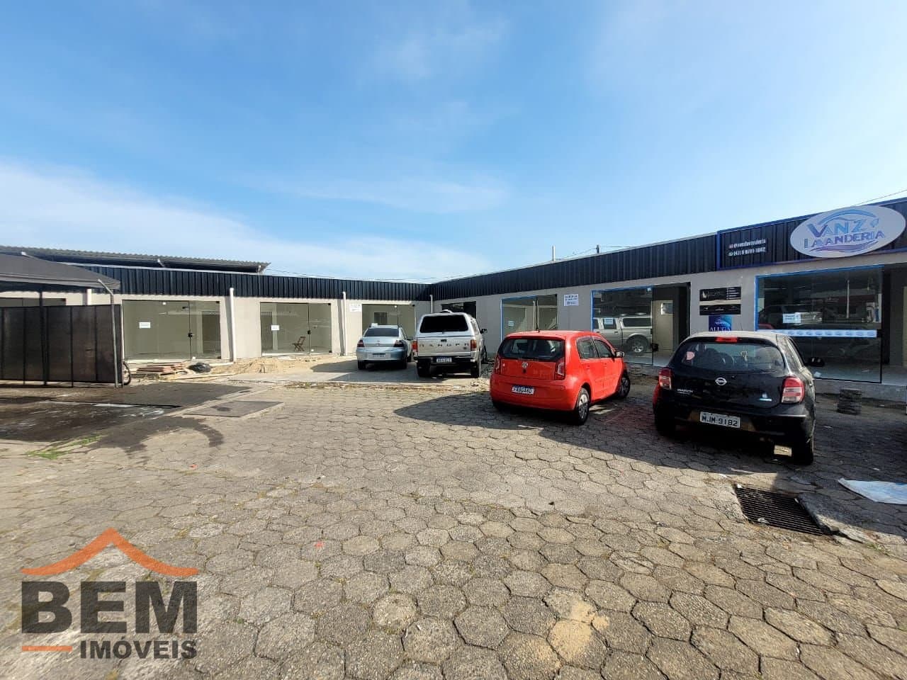 Salas/Conjuntos para Locação com 30m² no bairro Cordeiros, em Itajaí