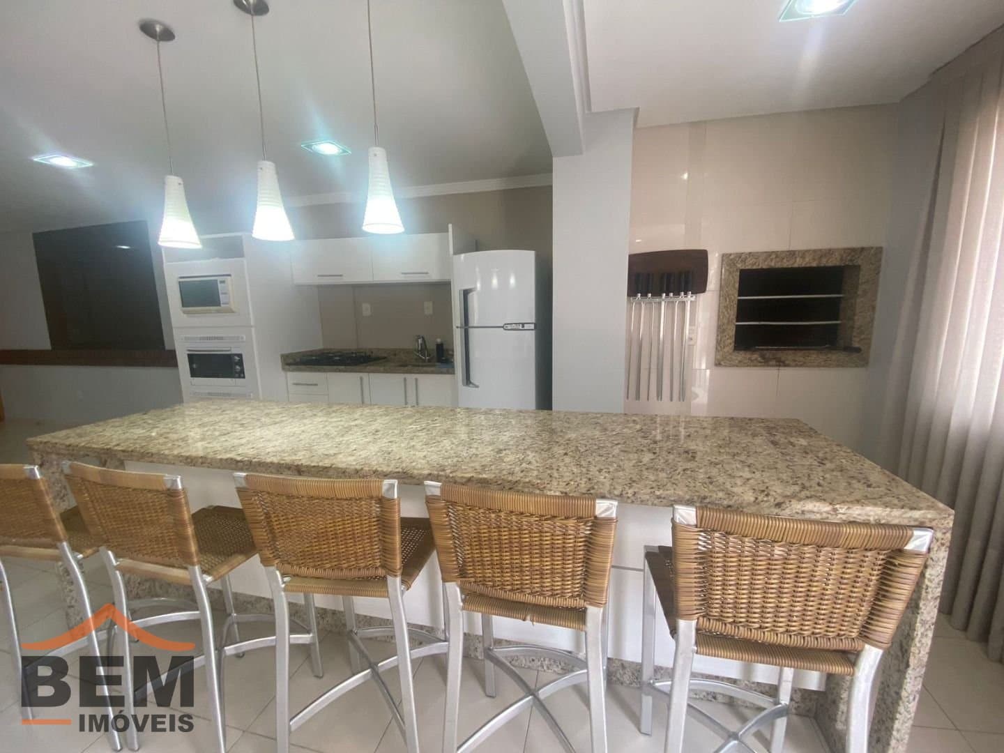 Apartamento para Venda com 3 quartos e 95m² no bairro Vila Operária, em Itajaí