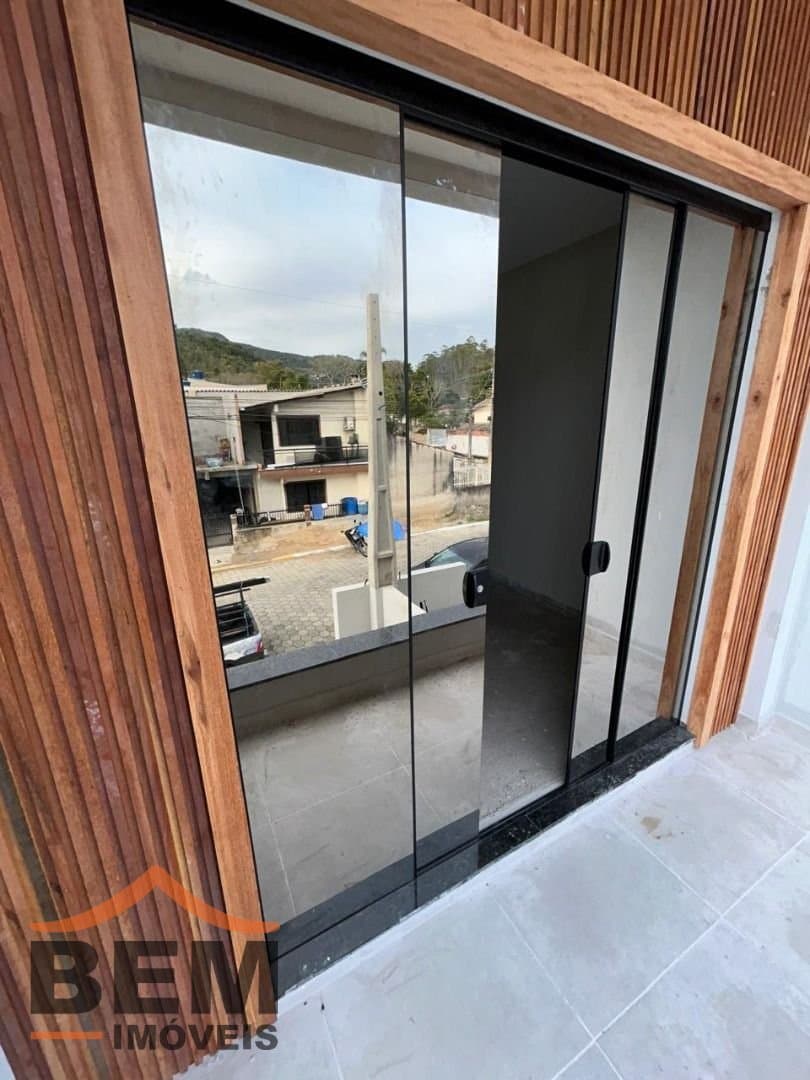 Casa para Venda com 2 quartos e 75m² no bairro Rio Pequeno, em Camboriú
