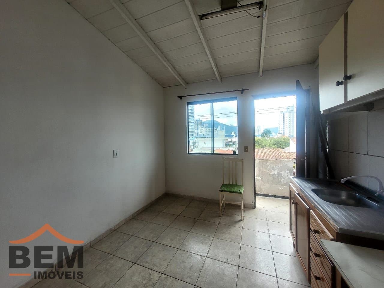 Apartamento para Locação com 1 quarto e 40m² no bairro Centro, em Itajaí