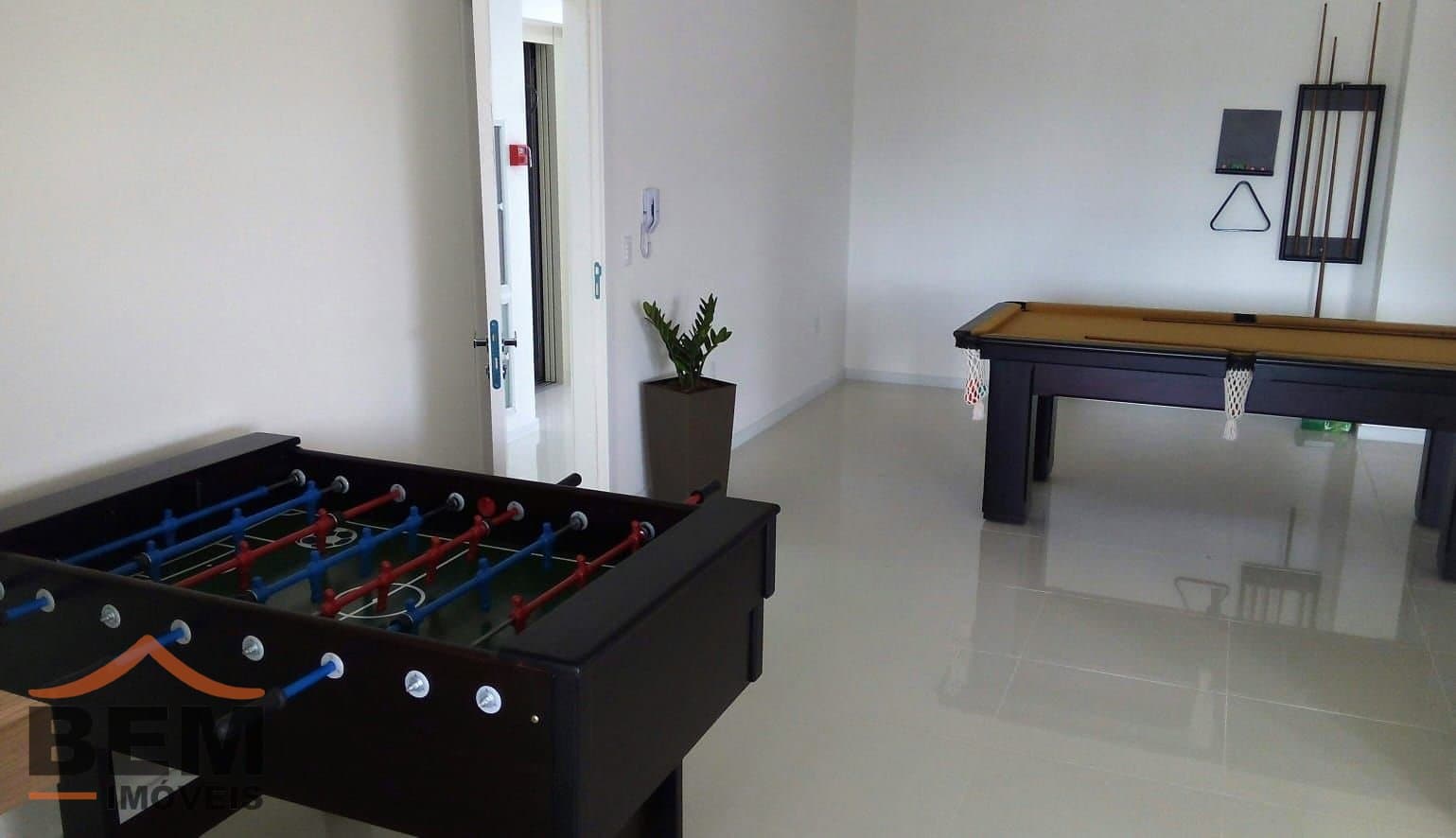 Apartamento para Venda com 2 quartos e 77m² no bairro Centro, em Camboriú