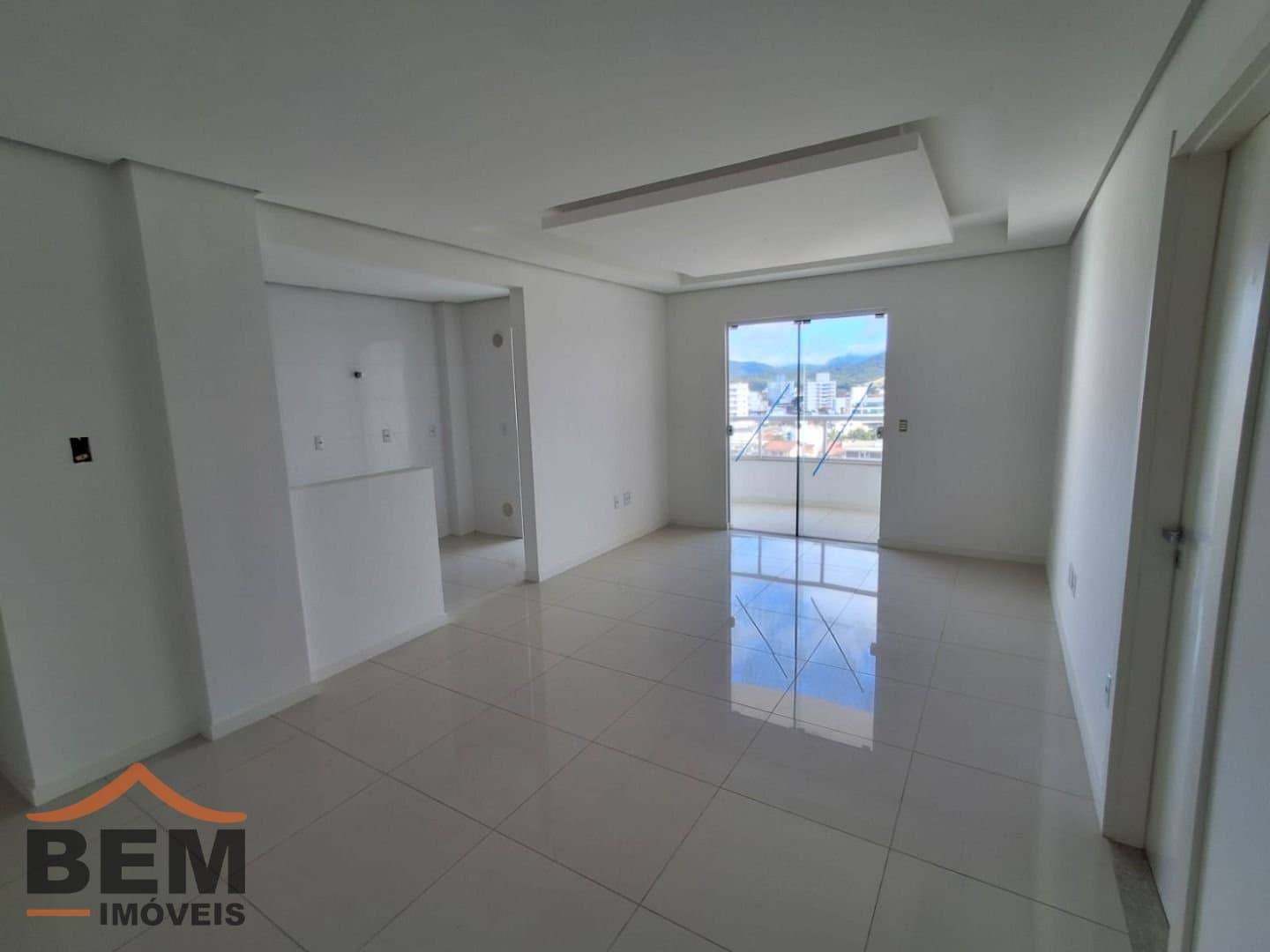 Apartamento para Venda com 2 quartos e 77m² no bairro Centro, em Camboriú