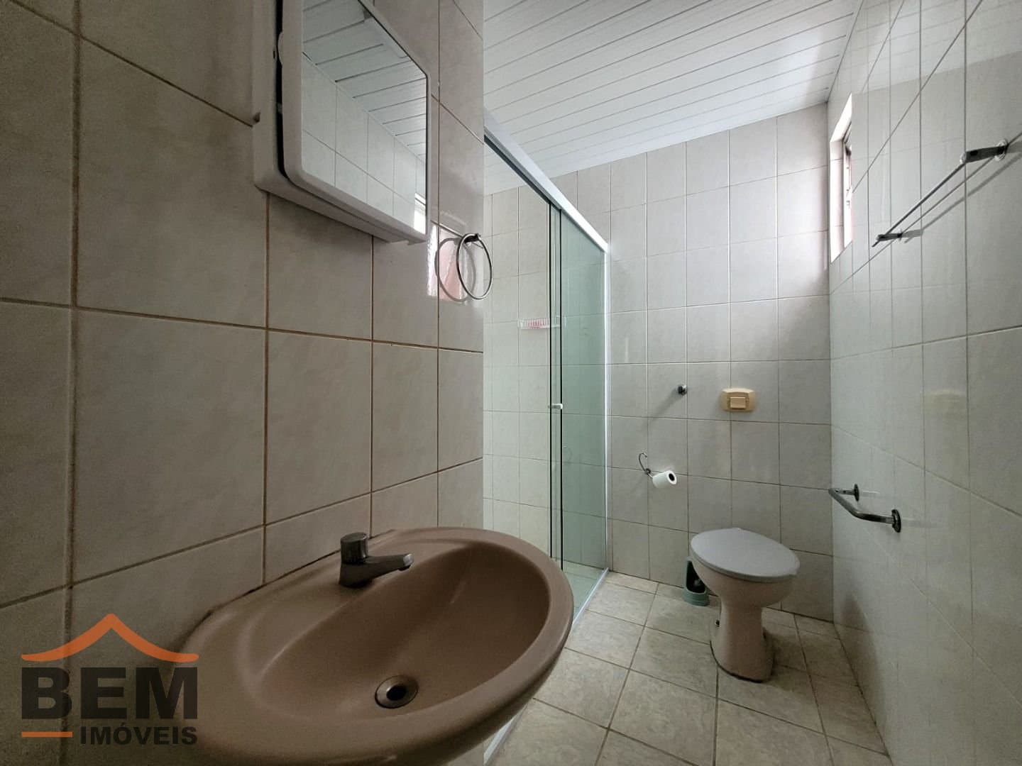 Apartamento para Locação com 2 quartos e 68m² no bairro Centro, em Itajaí