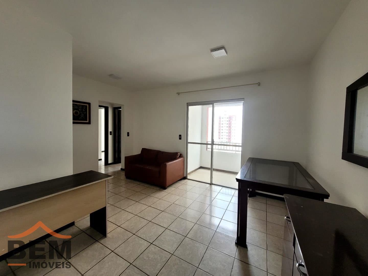 Apartamento para Locação com 2 quartos e 68m² no bairro Centro, em Itajaí