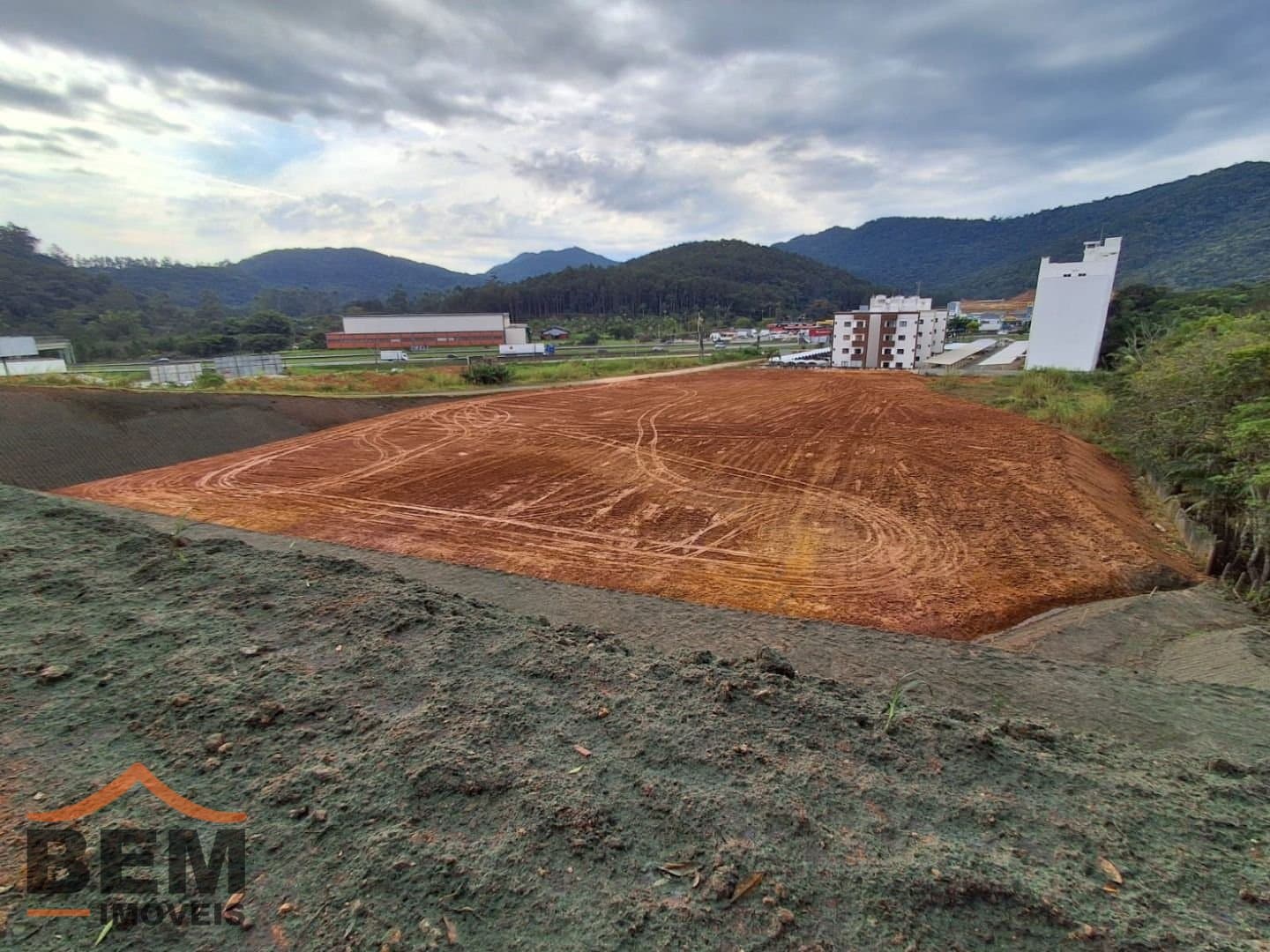 Terreno para Venda no bairro Várzea do Ranchinho, em Camboriú