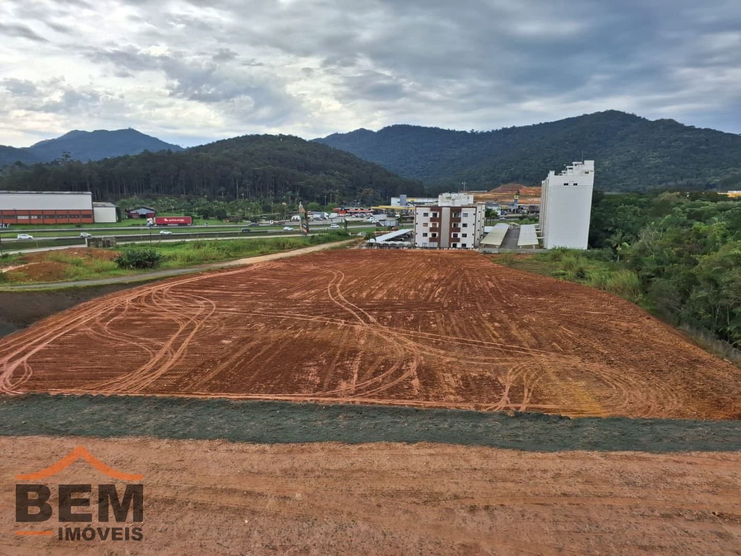 Terreno para Venda no bairro Várzea do Ranchinho, em Camboriú