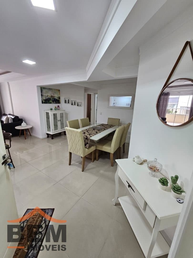 Apartamento para Venda com 3 quartos e 166m² no bairro Centro, em Balneário Camboriú