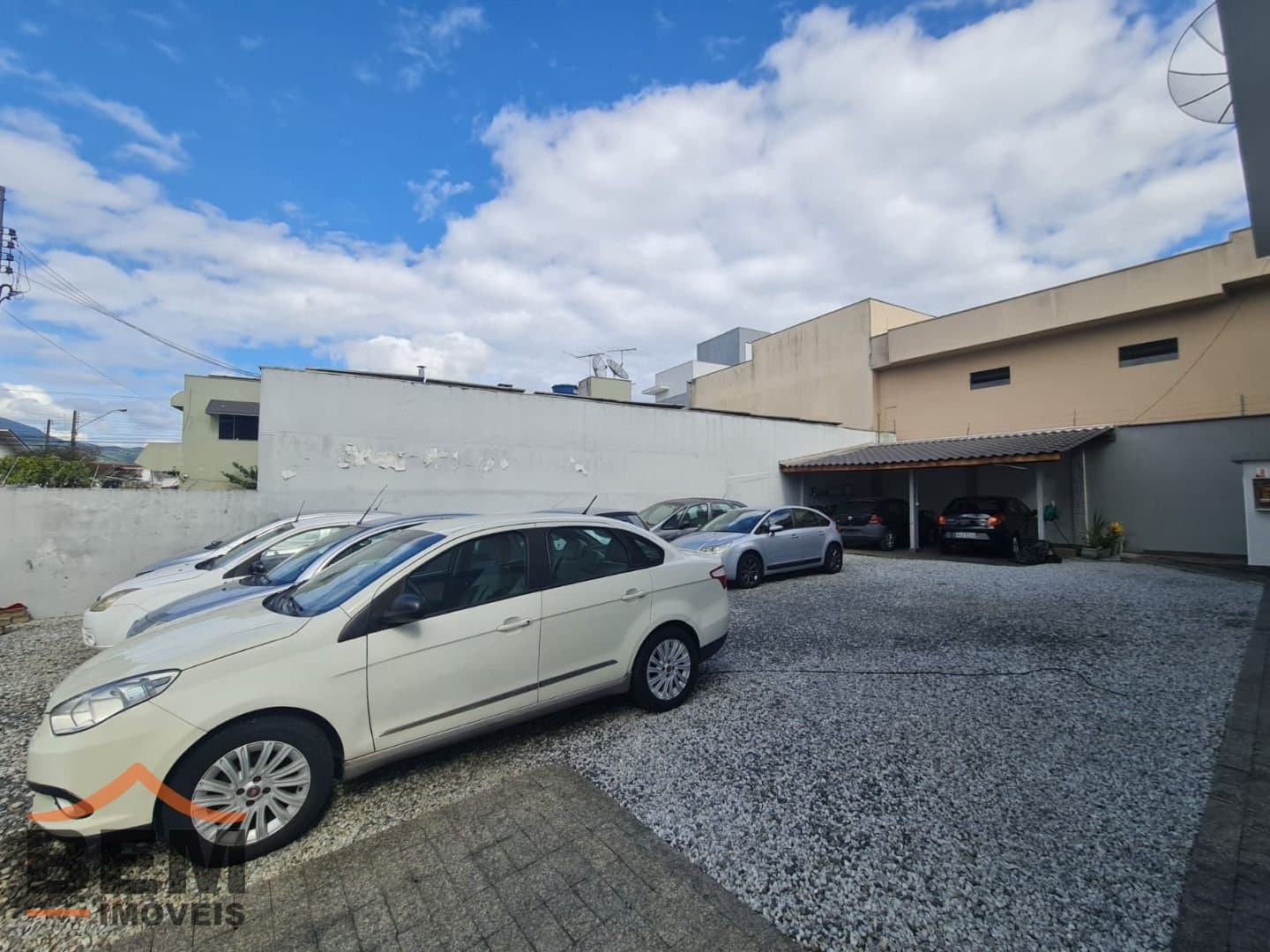 Casa para Venda com 2 quartos e 327m² no bairro Centro, em Camboriú