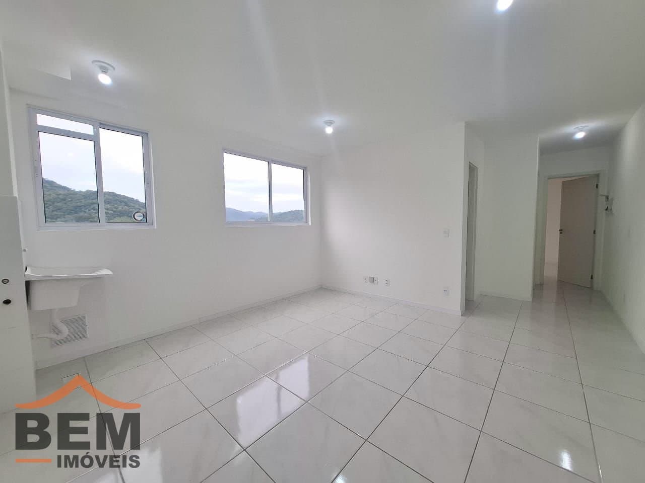 Apartamento com 2 quartos e 49m² no bairro Carvalho, em Itajaí