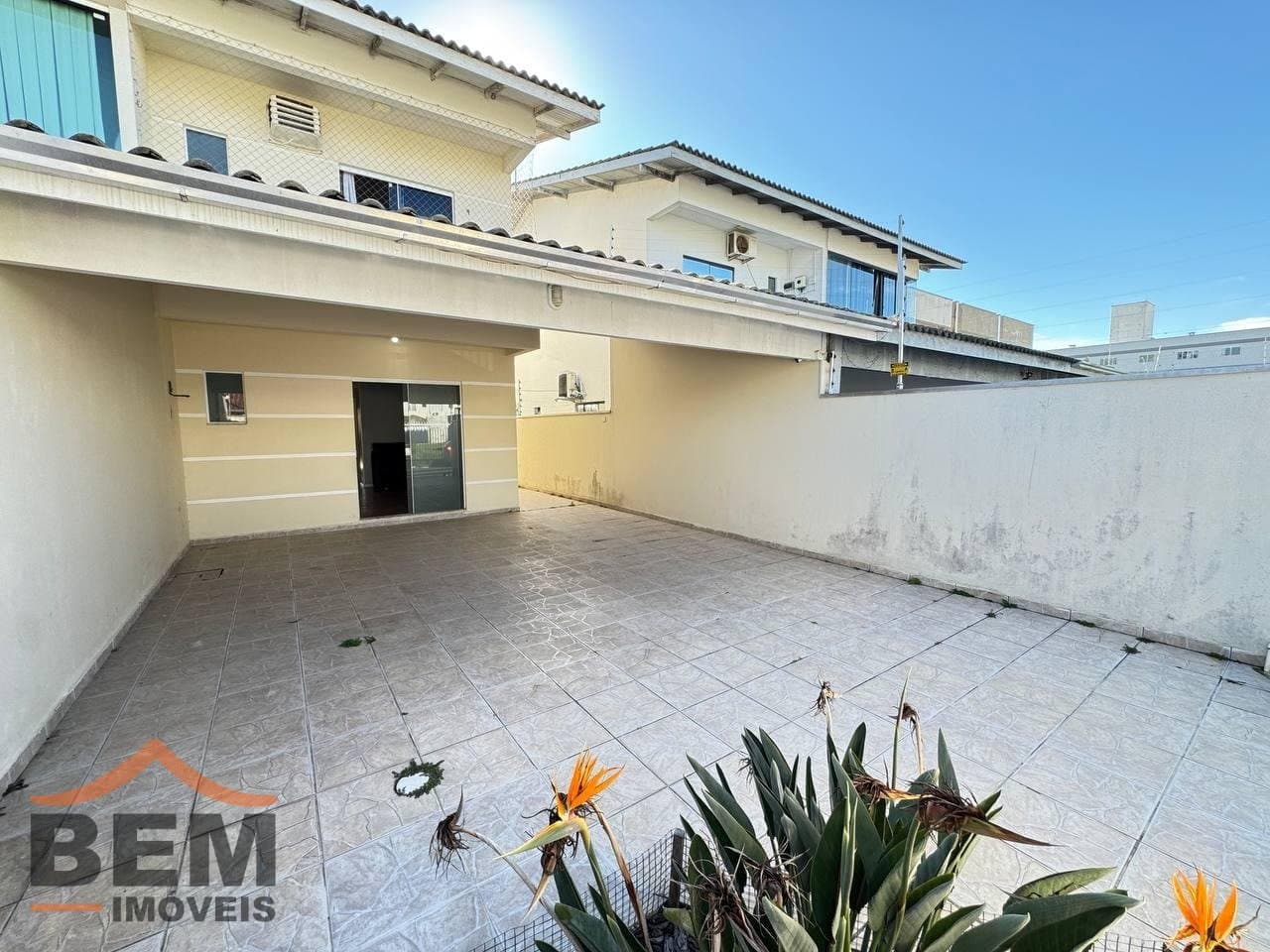 Casa para Venda com 3 quartos e 183m² no bairro Santa Regina, em Camboriú