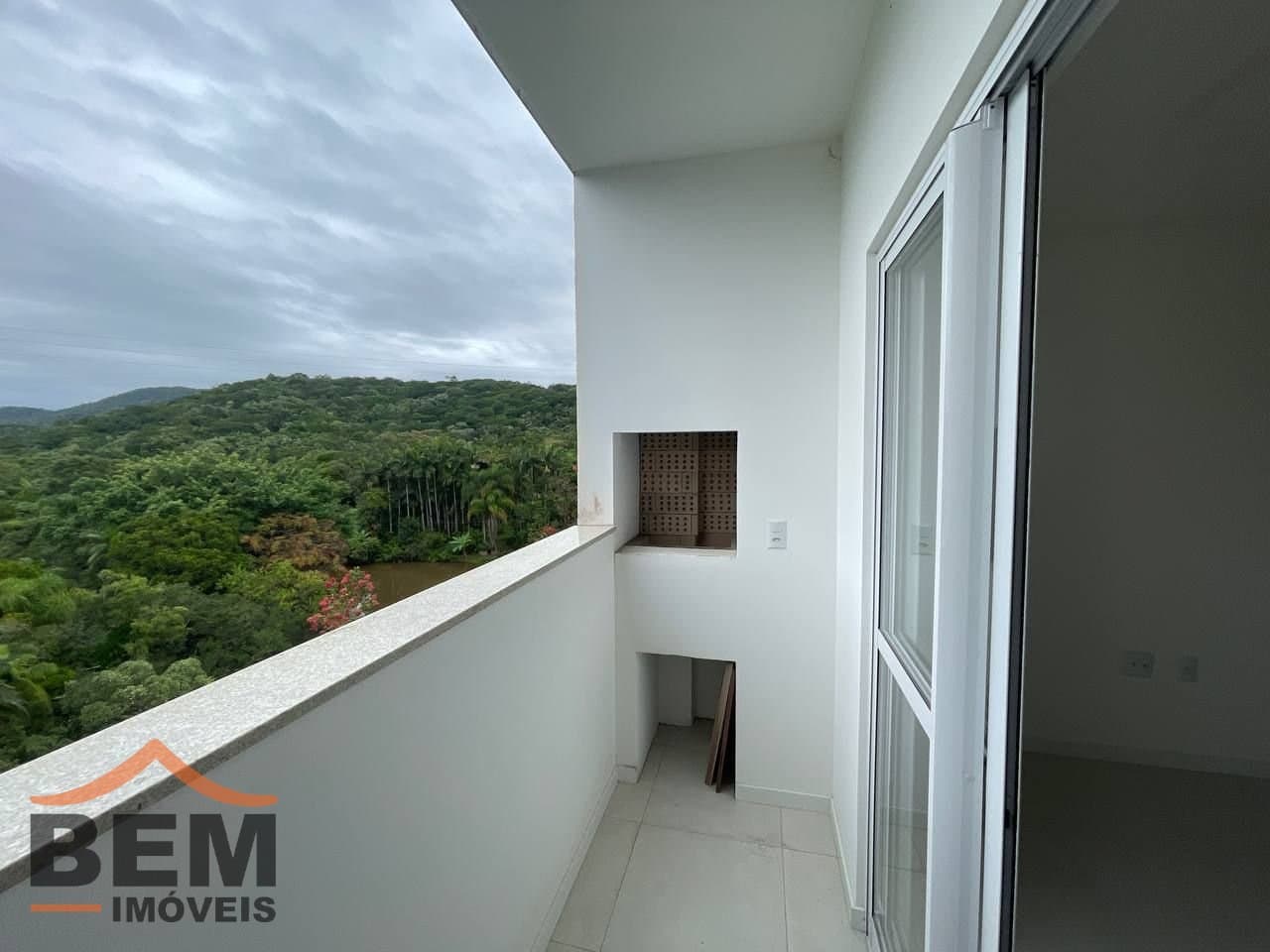 Apartamento para Venda com 2 quartos e 81m² no bairro Várzea do Ranchinho, em Camboriú