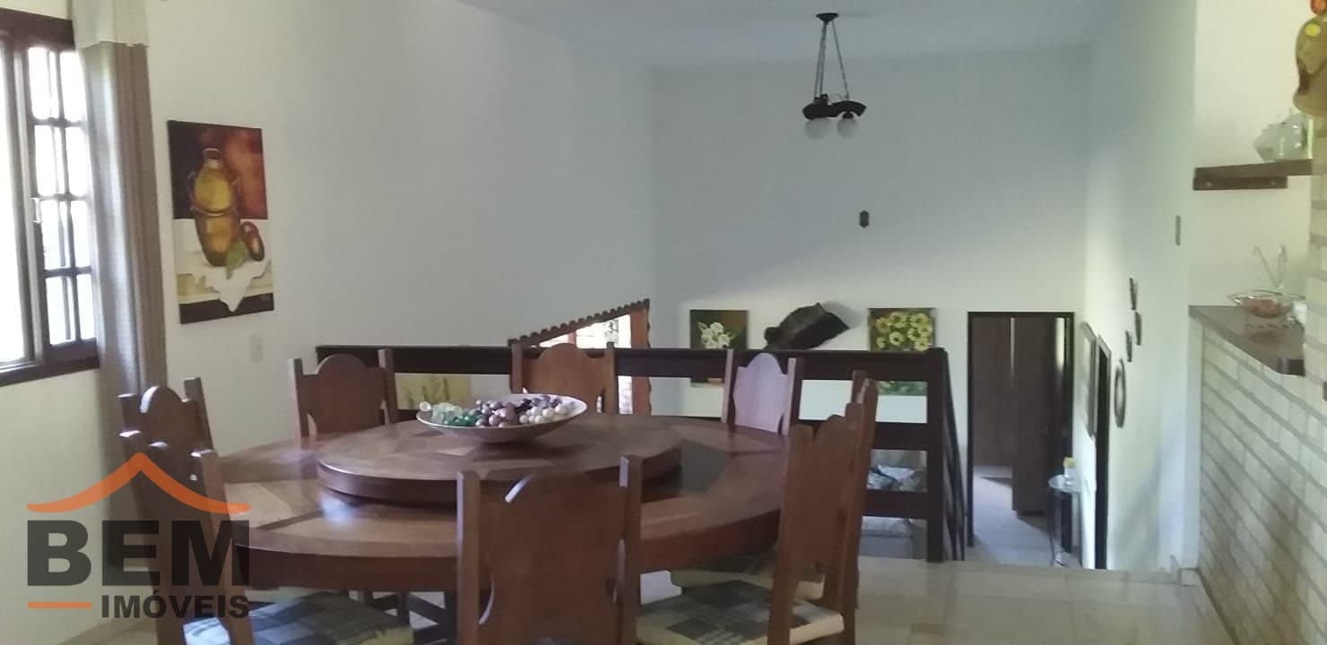 Chácara para Venda com 8 quartos e 200m² no bairro Espinheiros, em Itajaí