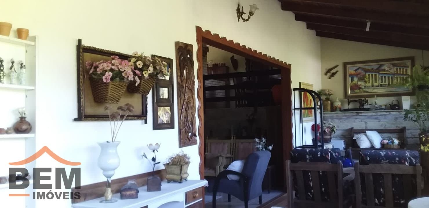 Chácara para Venda com 8 quartos e 200m² no bairro Espinheiros, em Itajaí