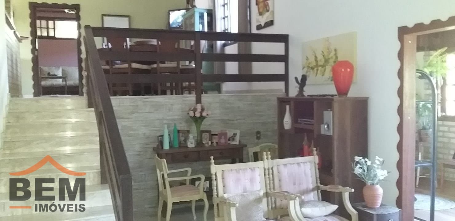 Chácara para Venda com 8 quartos e 200m² no bairro Espinheiros, em Itajaí
