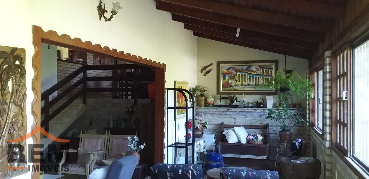 Chácara para Venda com 8 quartos e 200m² no bairro Espinheiros, em Itajaí