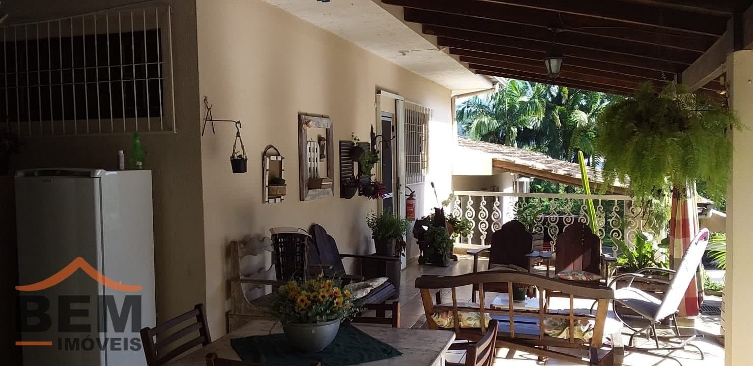 Chácara para Venda com 8 quartos e 200m² no bairro Espinheiros, em Itajaí