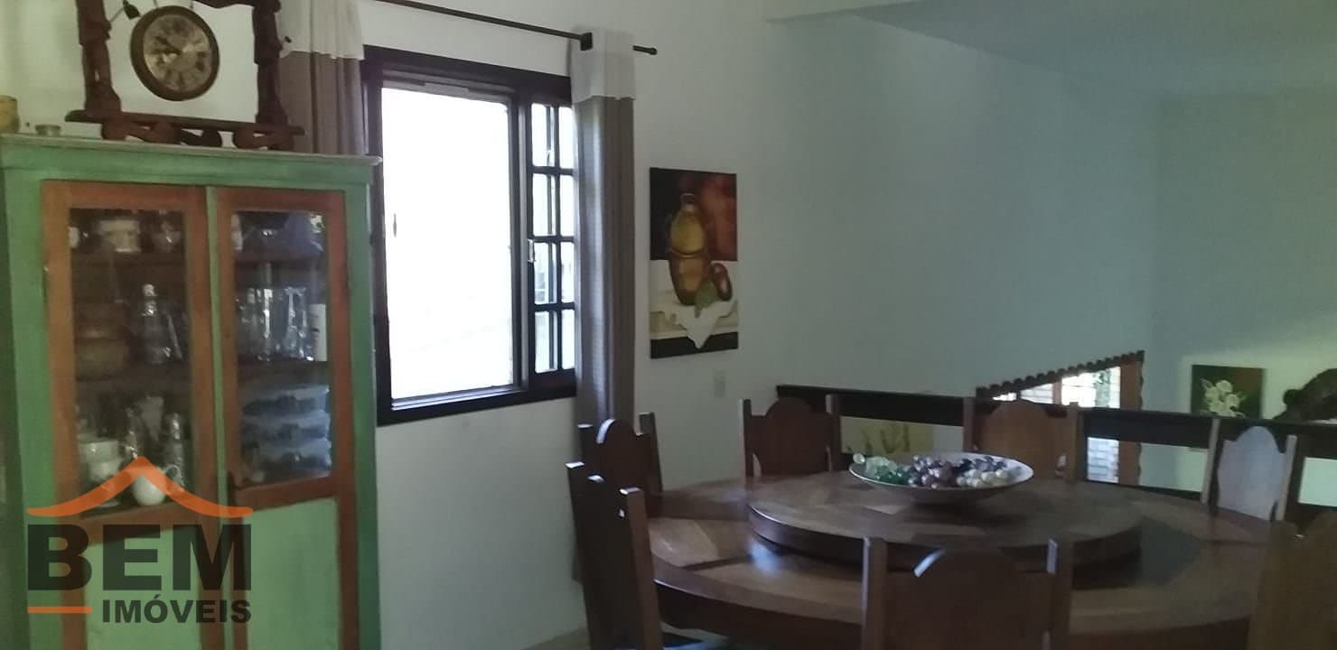 Chácara para Venda com 8 quartos e 200m² no bairro Espinheiros, em Itajaí