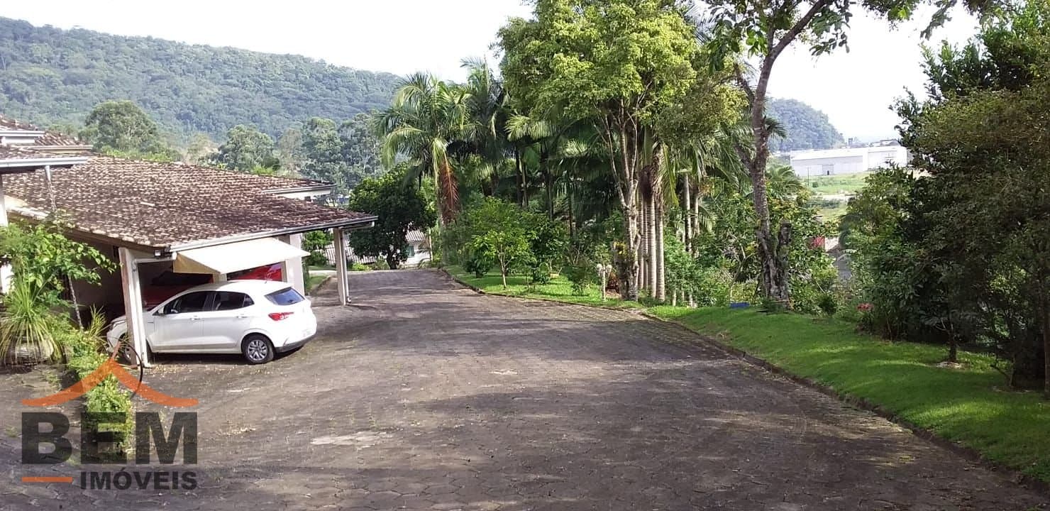 Chácara para Venda com 8 quartos e 200m² no bairro Espinheiros, em Itajaí