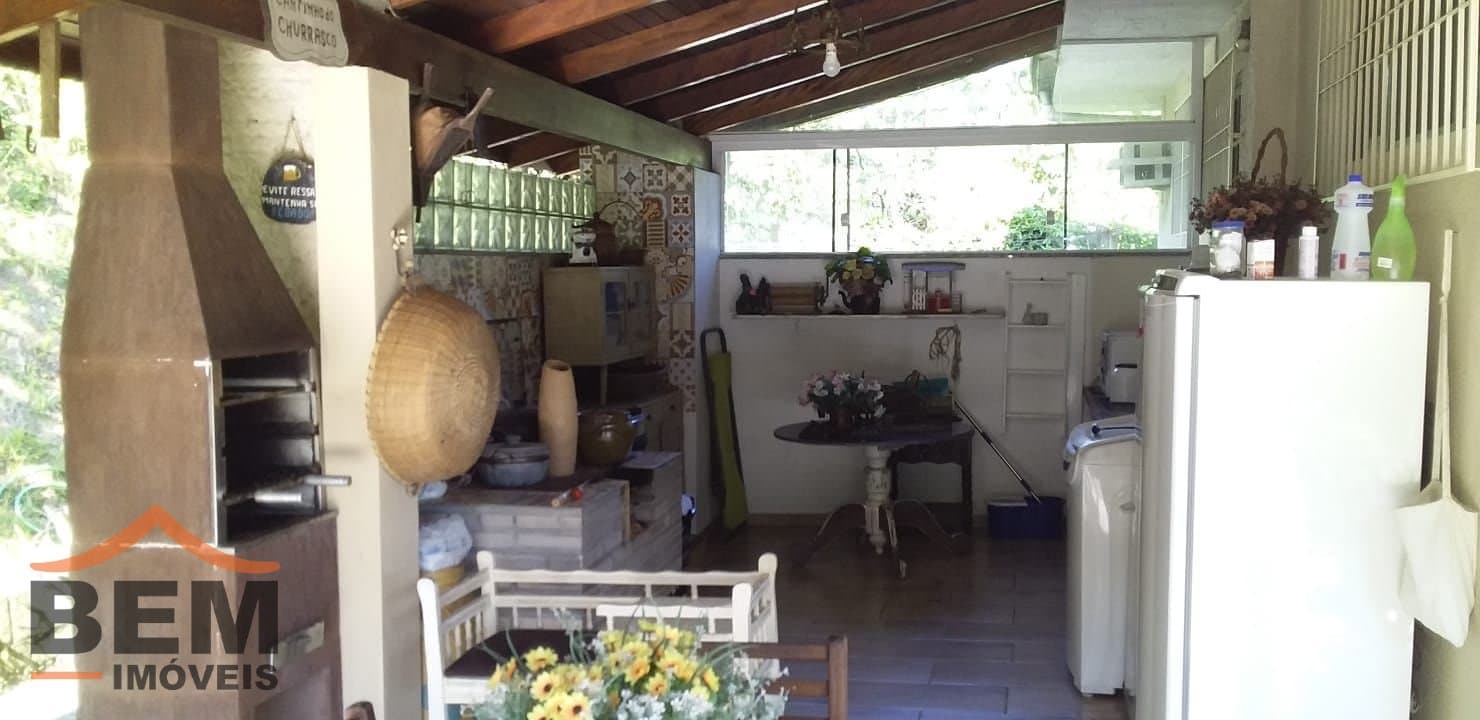 Chácara para Venda com 8 quartos e 200m² no bairro Espinheiros, em Itajaí