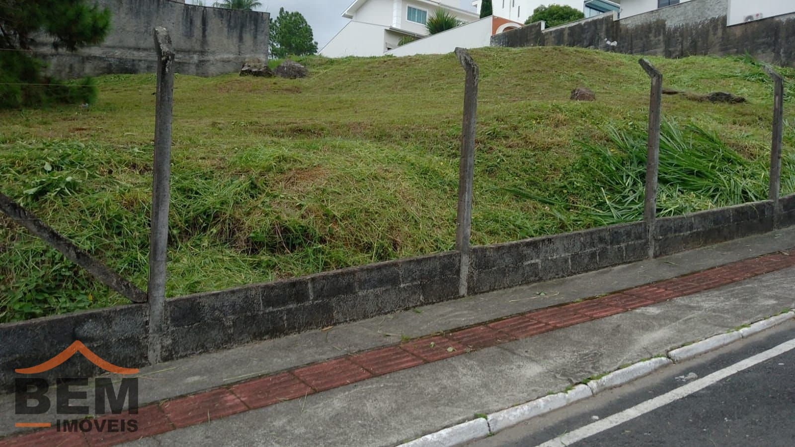 Terreno para Locação no bairro Pioneiros, em Balneário Camboriú: 01- TERRENO 