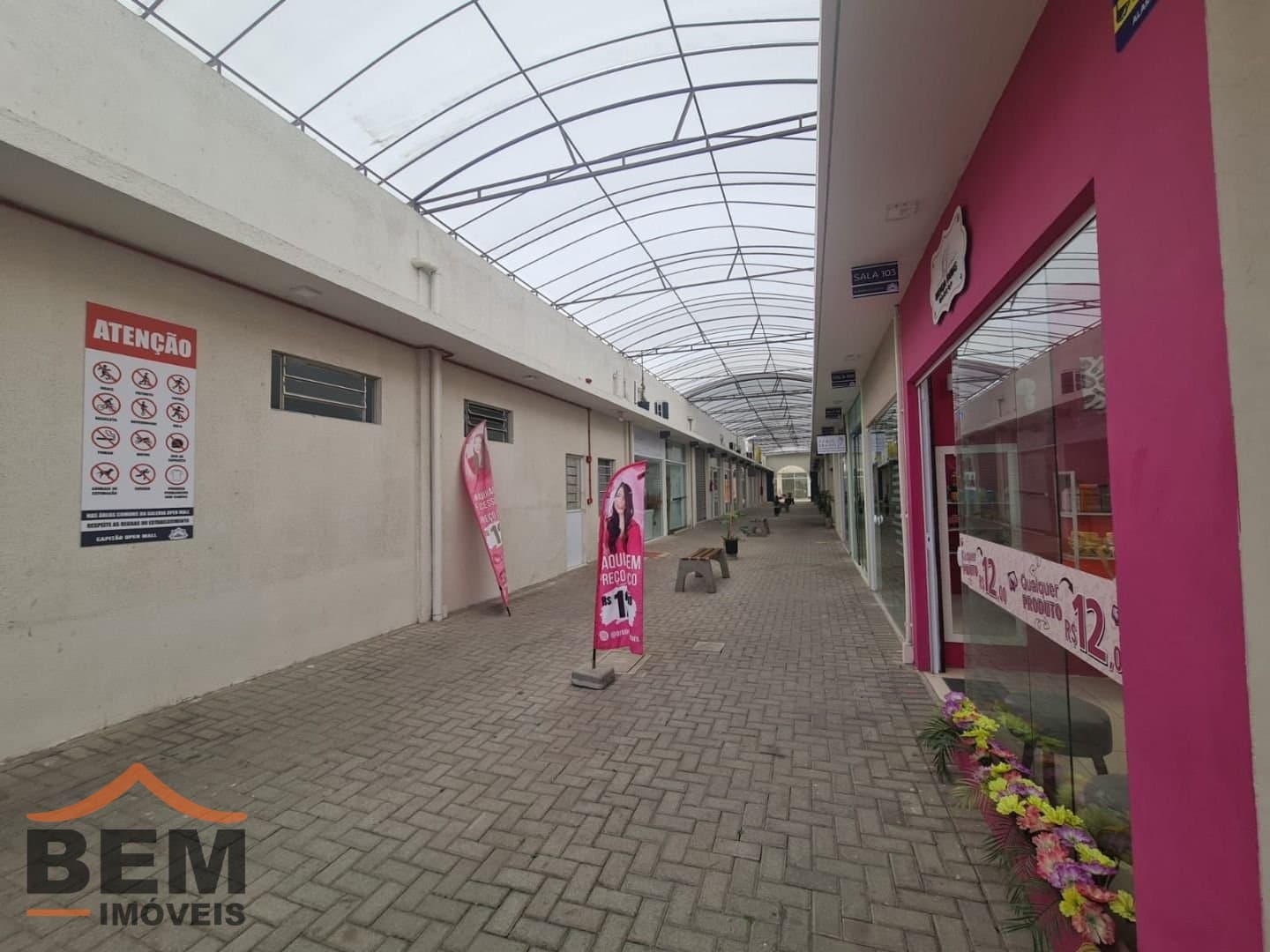Salas/Conjuntos para Locação com 20m² no bairro Cedros, em Camboriú: 06- VISTA