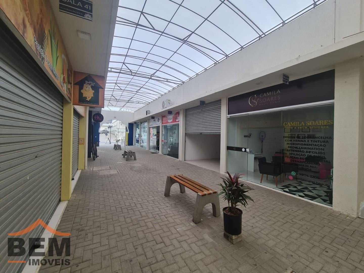 Salas/Conjuntos para Locação com 20m² no bairro Cedros, em Camboriú: 12- VISTA