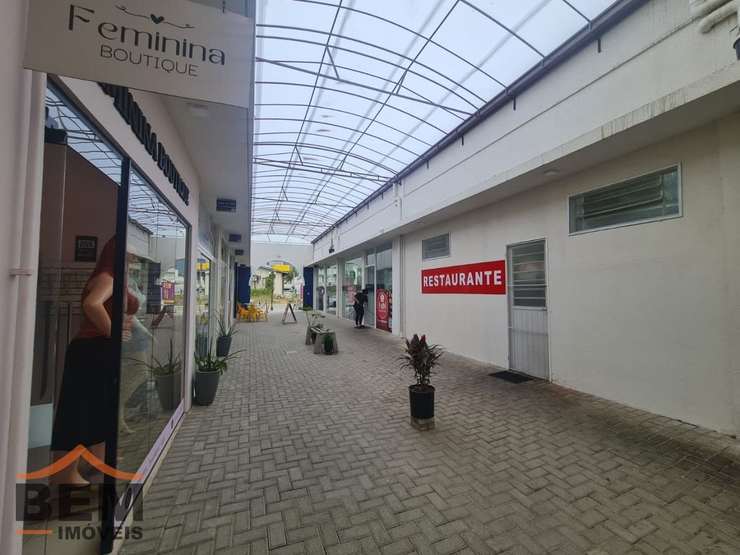 Salas/Conjuntos para Locação com 20m² no bairro Cedros, em Camboriú: 08- VISTA