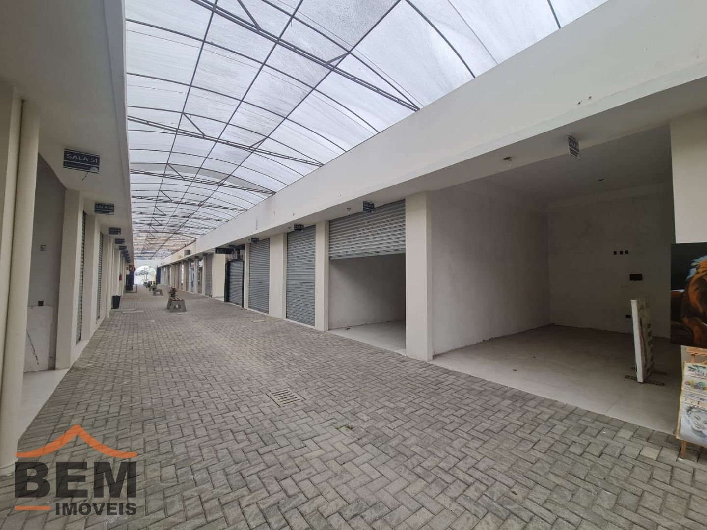 Salas/Conjuntos para Locação com 20m² no bairro Cedros, em Camboriú: 03- VISTA