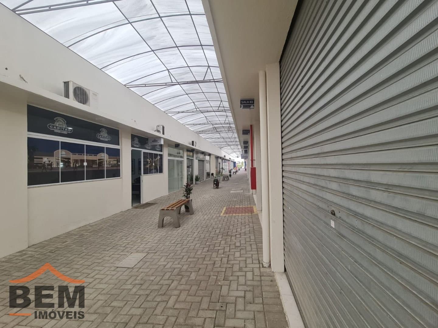 Salas/Conjuntos para Locação com 20m² no bairro Cedros, em Camboriú: 02- VISTA