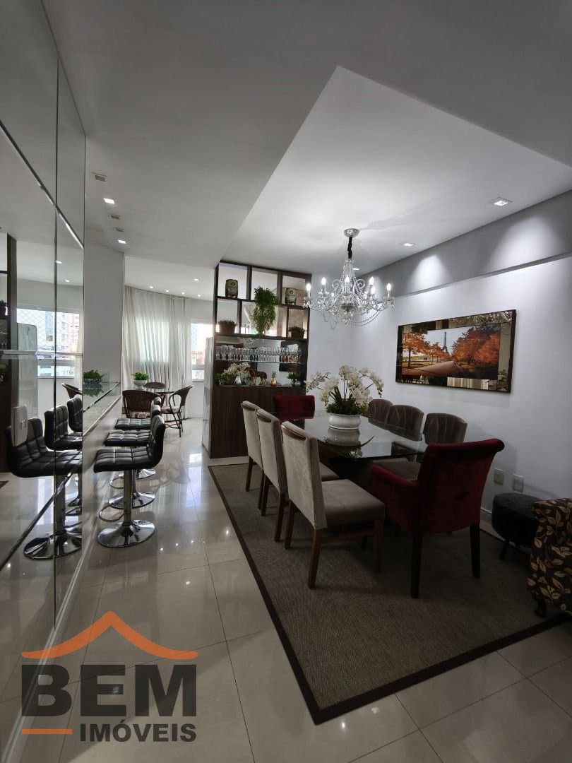 Apartamento para Venda com 2 quartos e 90m² no bairro Centro, em Balneário Camboriú