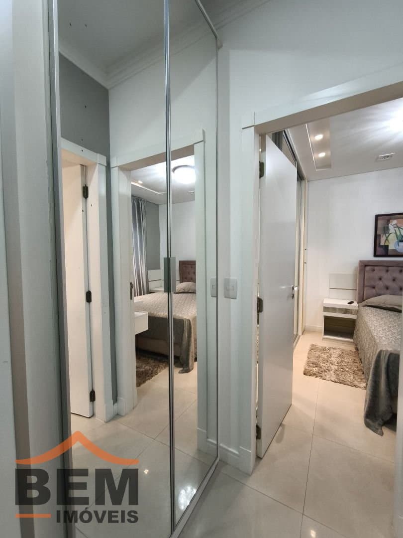 Apartamento para Venda com 2 quartos e 90m² no bairro Centro, em Balneário Camboriú