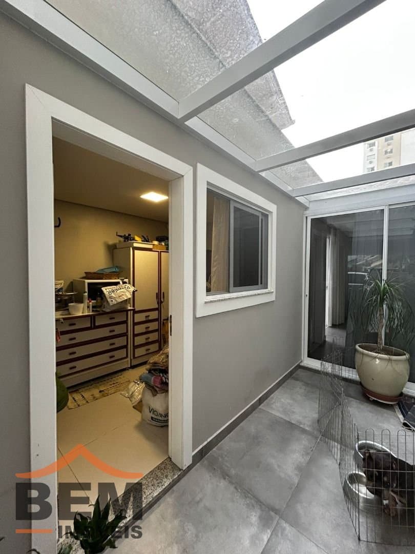 Casa para Venda com 3 quartos e 257m² no bairro Vila Operária, em Itajaí