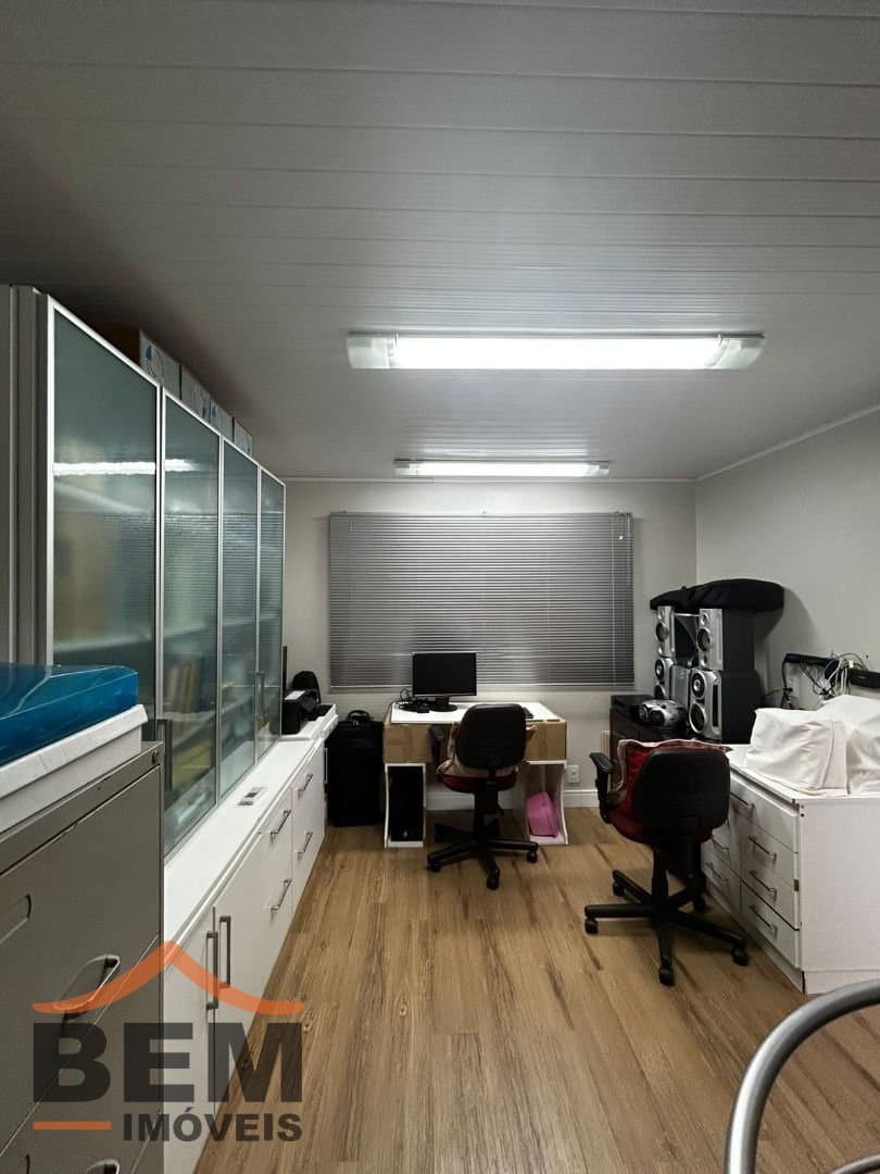 Casa para Venda com 3 quartos e 257m² no bairro Vila Operária, em Itajaí