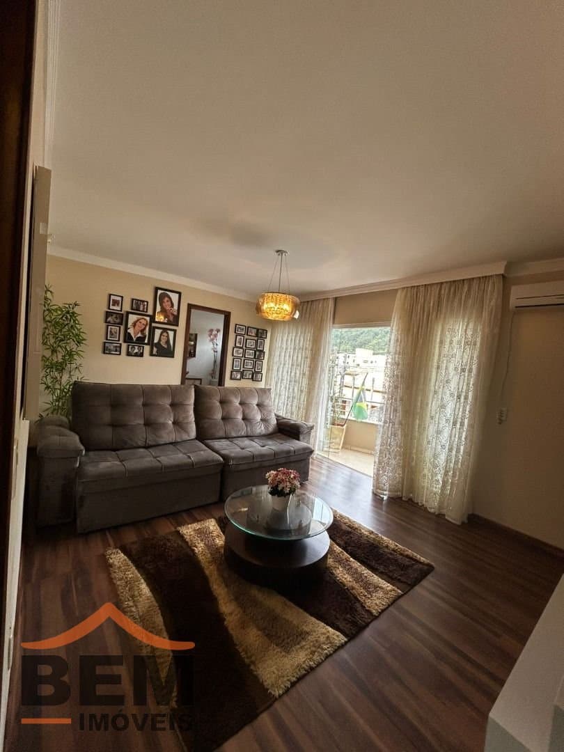 Casa para Venda com 3 quartos e 340m² no bairro Centro, em Itajaí
